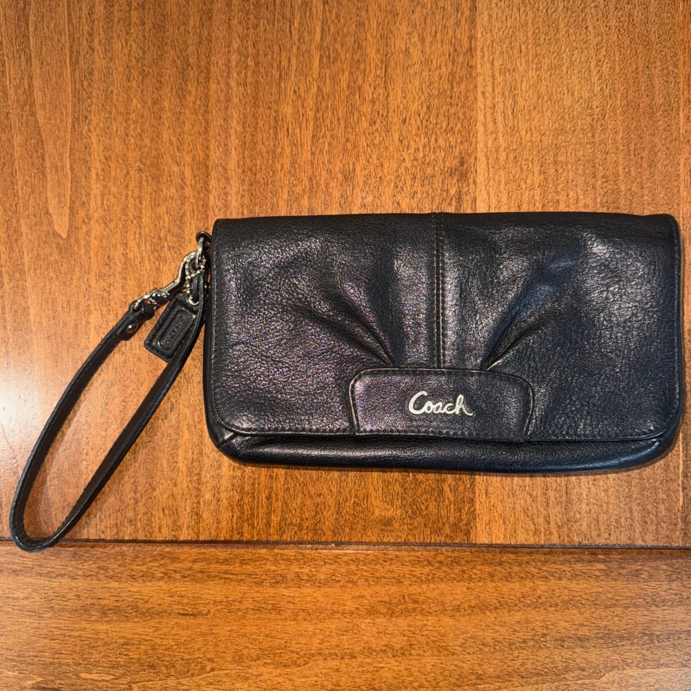 Coach Black Leather Flap Wristlet Clutch Wallet Removable Strap Silver Hardware